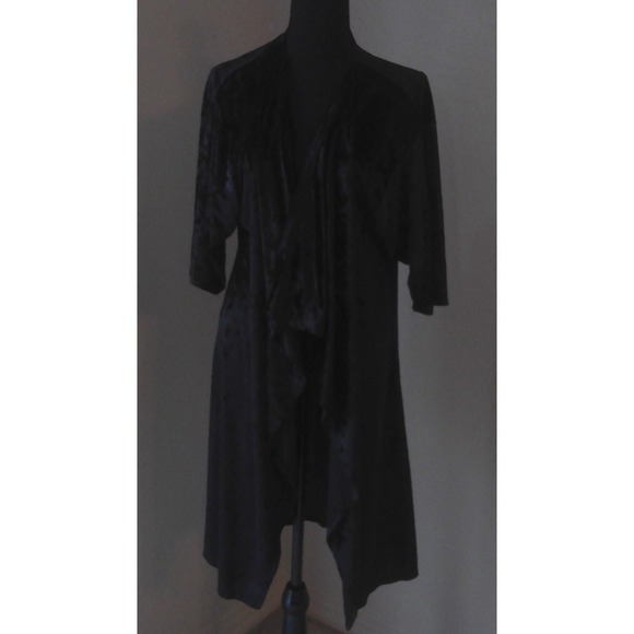 Lularoe Kimono Style Black Velvety Shirley Size M (SHR28) - Picture 1 of 5